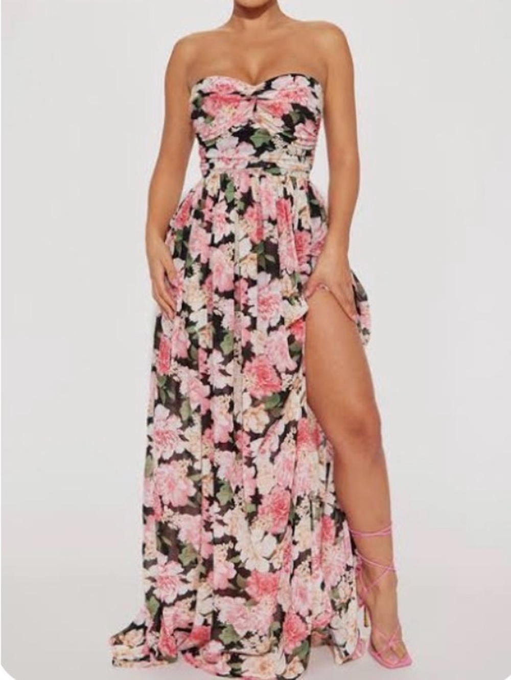 Fashion Nova Subtle Beauty Printed Floral Maxi Dress in Pink and Black